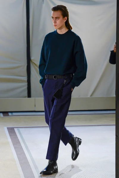 Look 2